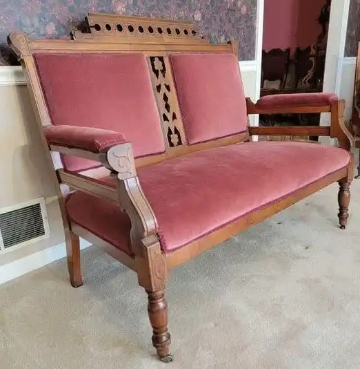 19th century Eastlake sofa/settee InstAppraisal
